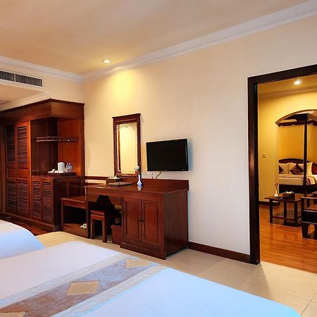 Angkor Holiday Hotel Siem Reap Luaran gambar